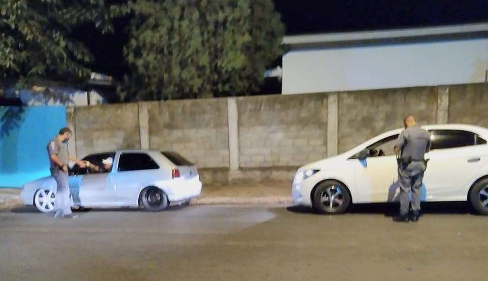 Foto 3 de 5 — Blitz faz cumprir toque de recolher e proibição de bebidas em Boa Esperança